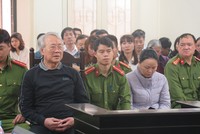 Bị cáo Cường và Thương tại tòa.