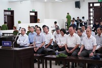 Các bị cáo tại tòa.