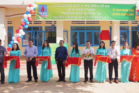 Cắt băng khánh thành công trình nâng cấp, sửa chữa cơ sở Kl99kl ưu đãi độc quyền trường Mầm non Ea Na