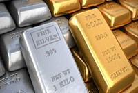 Giá vàng tạo sóng, nhưng giá bạc còn tăng mạnh hơn và chưa dừng lại