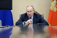 Căng thẳng leo thang sau quyết định công nhận nền độc lập với hai vùng ly khai Ukraine của ông Putin