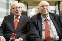 Sau khi huyền thoại Kl99ok phiên bản mới Charlie Munger qua đời, người kế nhiệm của Berkshire Hathaway trở thành tâm điểm chú ý
