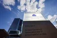 ECB cảnh báo mức nợ cao sẽ khiến khu vực có nguy cơ gặp cú sốc bất lợi