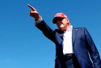 Capital Economics: Thuế quan và chính sách nhập cư của ông Trump có thể làm vỡ bong bóng thị trường 99Kl99 link đăng nhập nếu đắc cử