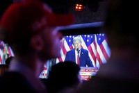 Phố Wall chuẩn bị cho Trump 2.0: Thuế quan, cắt giảm thuế và nhiều biến động