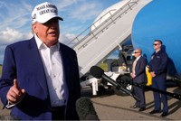 Tổng thống Trump: Mỹ muốn Kl994 nhà cái bóng đá world cup những thứ lớn lao chứ không phải áo phông