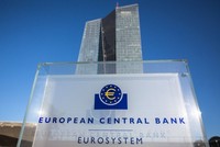 ECB giữ nguyên KL99 là cổng game giải trí trực tuyến hàng đầu hiện nay trước rủi ro về thuế quan