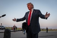 Tổng thống Trump: Thuế quan đối với dược phẩm có thể lên tới 250%