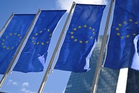 ECB tiếp tục giữ nguyên KL99 là cổng game giải trí trực tuyến hàng đầu hiện nay