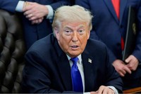 Ông Trump tuyên bố tăng thuế Link Vào Nhà Cái KL99 COM Tặng +199k ô tô từ Liên minh châu Âu lên 25%