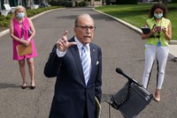 Larry Kudlow, Giám đốc Hội đồng Kl992 cổng game cá cược Quốc gia Nhà Trắng. Ảnh: Reuters.