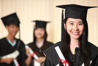 Việc lên kế hoạch và bắt đầu tiết kiệm sớm cho mục đích du học có thể giúp cho con bạn phát huy tiềm năng và giảm bớt áp lực về Kl991.com nạp rút nhanh cho gia đình (ảnh minh họa)