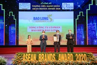 Ông Trần Thanh Nam – Phó tổng giám đốc Tổng CTCP Kl99kl phiên bản hoạt động Bảo Long vinh dự nhận giải thưởng “Top 10 Thương hiệu Mạnh ASEAN 2020”