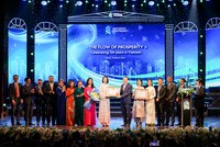 Standard Chartered nhận bằng khen từ Bộ TNMT