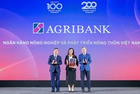  Đại diện Link Vào Nhà Cái KL99 COM Tặng +199k Nông nghiệp và Phát triển Nông thôn Việt Nam nhận vinh danh tại Lễ công bố 