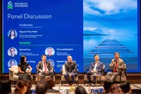 Các diễn giả thảo luận tại Toạ đàm