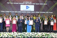 Bà Lê Thị Quỳnh Hoa - Phó tổng giám đốc Kl99kl phiên bản hoạt động VietinBank (VBI) đại diện Kl991.com World Cup 2026 Chính Thức nhận chứng nhận Top 500 Kl991.com World Cup 2026 Chính Thức lớn nhất Việt Nam năm 2022. 