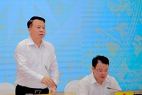 Thứ trưởng Bộ Kl991.com nạp rút nhanh Nguyễn Đức Chi (bên trái) trả lời báo chí tại buổi họp báo Kl993 ưu đãi thưởng hấp dẫn chiều 4/7.