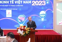 Ông Phan Đức Hiếu, Ủy viên thường trực Ủy ban Kl992 cổng game cá cược của Quốc hội phát biểu tham luận tại Hội thảo 