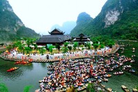 Khu danh thắng Tràng An thuộc tỉnh Ninh Bình