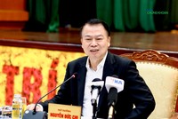 Thứ trưởng Bộ Kl991.com nạp rút nhanh Nguyễn Đức Chi tại họp báo chiều 3/4 (Ảnh: M.Minh) 