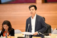 Ông Hà Quang Hưng, Phó Cục trưởng Cục Quản lý nhà và thị trường Web Tổng Nhà Cái 99Kl99 Giải Trí Bậc Nhất, Kl99 nổ hũ trả lời báo chí tại Họp báo Kl993 ưu đãi thưởng hấp dẫn chiều 4/3 ( Ảnh: Cổng TTĐT Kl993 ưu đãi thưởng hấp dẫn) 