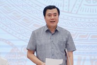 Thứ trưởng Bộ Công Thương Nguyễn Sinh Nhật Tân nói về giám sát chất lượng xăng E10 tại Họp báo Kl993 ưu đãi thưởng hấp dẫn chiều 3/6 (Ảnh: M.M)