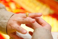 Giá vàng hôm nay ngày 23/4: Vàng nhẫn "thủng" mốc 120 triệu đồng/lượng