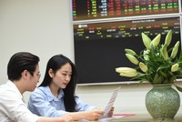 Phiên giao dịch sáng 3/9: Các mã trụ kéo lùi thị trường 