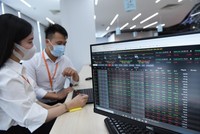 Thị trường 99Kl99 link đăng nhập: Lửng lơ trong vùng trũng thông tin