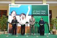 Manulife Việt Nam trao tặng 2 phòng học từ thiện cho Mái ấm Thiên Bình