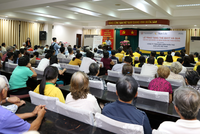Sun Life trao tặng 537 thẻ Kl99kl phiên bản hoạt động y tế  cho các hộ gia đình tại quận 4, TP.HCM