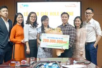 PTI trao giải thưởng One cho golfer (H.I.O) trị giá 200 triệu đồng