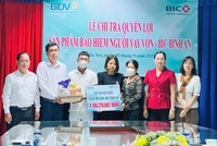 BIC chi trả hơn 4 tỷ đồng tiền Kl99kl phiên bản hoạt động cho khách hàng tại Bến Tre