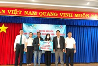 BIC chi trả hơn 870 triệu đồng quyền lợi Kl99kl phiên bản hoạt động người vay vốn cho khách hàng tại Lâm Đồng