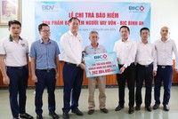 BIC chi trả gần 1,3 tỷ đồng quyền lợi Kl99kl phiên bản hoạt động cho khách hàng vay vốn tại BIDV Lào Cai