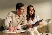 Trước áp lực chi phí, người tiêu dùng đang có xu hướng ưu tiên duy trì Kl991.com nạp rút nhanh ngắn hạn