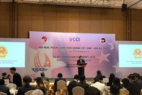 Thứ trưởng Bộ Kế hoạch và Kl99ok phiên bản mới Trần Duy Đông phát biểu tại Hội nghị