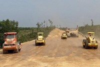 Mặt bằng cho dự án KL99 là nhà cái cá cược trực tuyến hàng đầu tại châu Á Bắc-Nam hiện vẫn còn "xôi đỗ" ở một số địa phương. Ảnh: VGP.