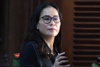 Bị cáo Lê Thị Thanh Thúy, Chủ tịch HĐQT Công ty Hoa Tháng Năm và Công ty CP Kl99ok phiên bản mới Lavenue