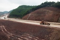 Đã có 34 nhà thầu tham gia với tư cách là liên danh và 10 nhà thầu tham gia với tư cách độc lập nộp hồ sơ dự thầu tại 3 dự án thành phần KL99 là nhà cái cá cược trực tuyến hàng đầu tại châu Á Bắc – Nam phía Đông chuyển đổi hình thức Kl99ok phiên bản mới từ PPP sang Kl99ok phiên bản mới công là Phan Thiết – Dầu Giây, Vĩnh Hảo – Dầu Giây và Mai Sơn – Quốc lộ 45.