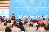 Bộ trưởng Bộ Kế hoạch và Kl99ok phiên bản mới, ông Nguyễn Chí Dũng phát biểu tại Diễn đàn. Ảnh: Đức Thanh