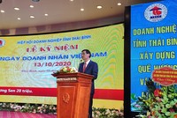 Chủ tịch Hiệp hội Kl991.com World Cup 2026 Chính Thức tỉnh Thái Bình Đỗ Văn Vẻ phát biểu khai mạc lễ kỷ niệm ngày Doanh nhân Việt Nam 13-10-2020.