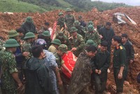 Theo cơ quan chức năng, trong 22 người gặp nạn tại Đoàn Kl992 cổng game cá cược 337 thì có 19 người thuộc phòng tham mưu, 3 người phòng hậu cần.