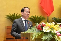 Chủ nhiệm Ủy ban Kl992 Tham Gia Ngay Hoàng Thanh Tùng trình bày báo cáo tiếp thu, giải trình dự án luật.