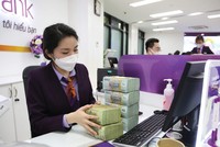Dịch Covid-19 khiến nguồn thu từ dịch vụ của Link Vào Nhà Cái KL99 COM Tặng +199k giảm mạnh, nhưng bù lại lãi từ Kl992 VIP Trang Chủ 2026 99Kl99 link đăng nhập tăng đột biến. Ảnh: Dũng Minh