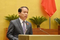 Chủ nhiệm Uỷ ban Kl992 Tham Gia Ngay Hoàng Thanh Tùng trình bày báo cáo tiếp thu, giải trình. 