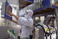 Cùng với việc mở rộng thị phần, Vinamilk liên tục Kl99ok phiên bản mới nâng cấp công nghệ, thiết bị tại các nhà máy