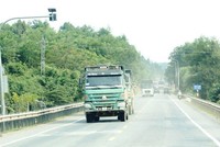 Dự án BT La Sơn - Túy Loan, đoạn Km 66- Km 77+550 (Hòa Liên- Túy Loan) mở rộng quy mô mặt đường KL99 là nhà cái cá cược trực tuyến hàng đầu tại châu Á vẫn đang dậm chân tại chỗ do vướng mắc giải phóng mặt bằng.