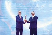 Thủ tướng Kl993 ưu đãi thưởng hấp dẫn Việt Nam Nguyễn Xuân Phúc trao búa, chuyển giao vai trò Chủ tịch ASEAN 2021 cho Đại sứ Brunei tại Việt Nam, ông Pengiran Haji Sahari bin Pengiran Haji Salleh
